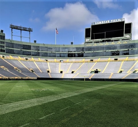 Lambeau Field – Outdoor Club Seating Views, 20-30 Yard Line