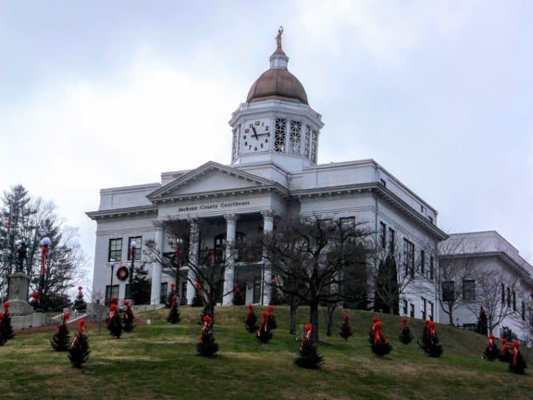 Dillsboro, North Carolina Travel & Lifestyle Blog