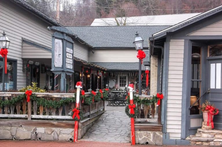 Dillsboro, North Carolina Travel & Lifestyle Blog