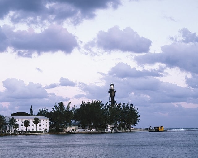 Hillsboro Inlet Light